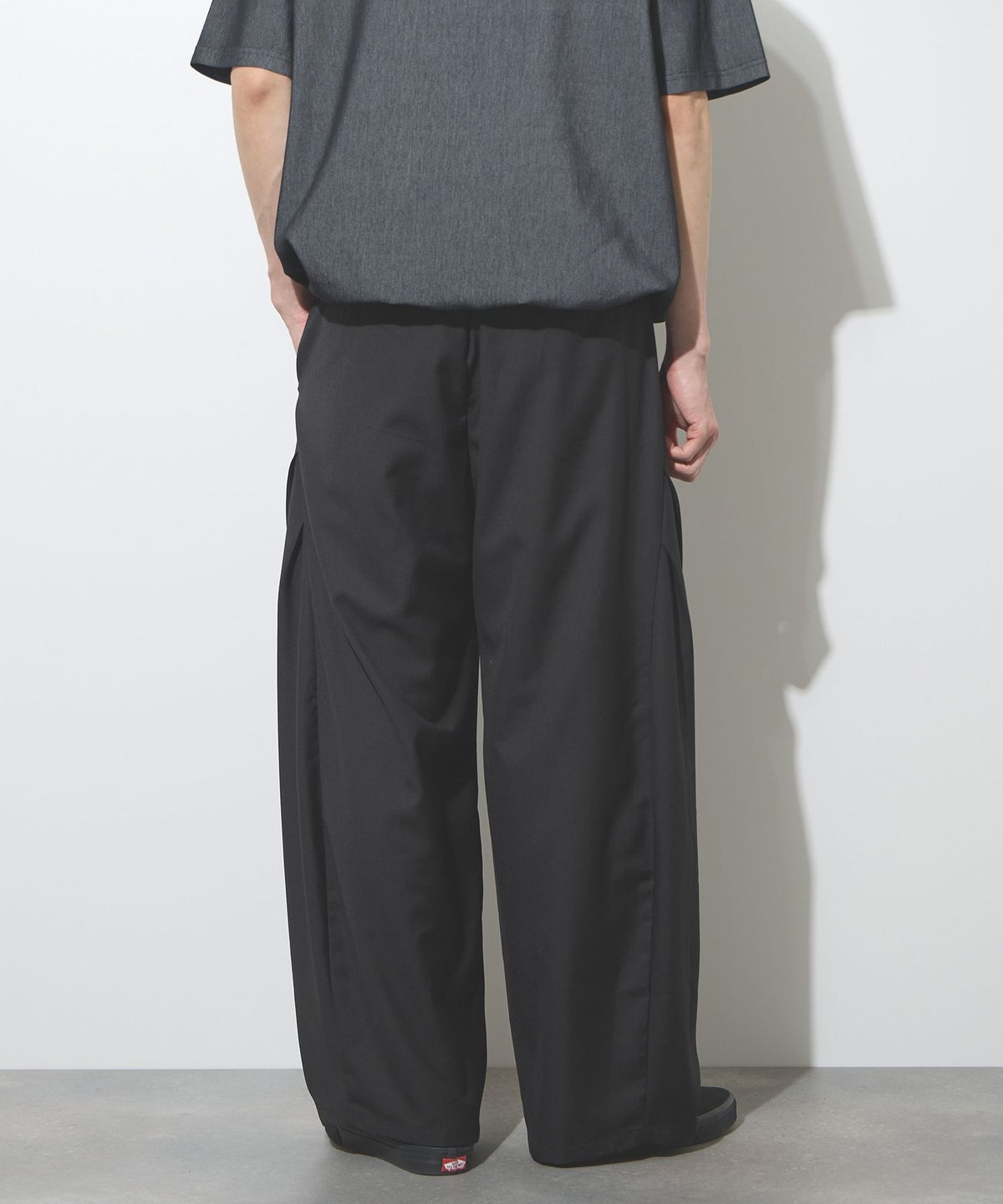 URBAN COLLECTION ツイルタックカーブスラックス メンズ