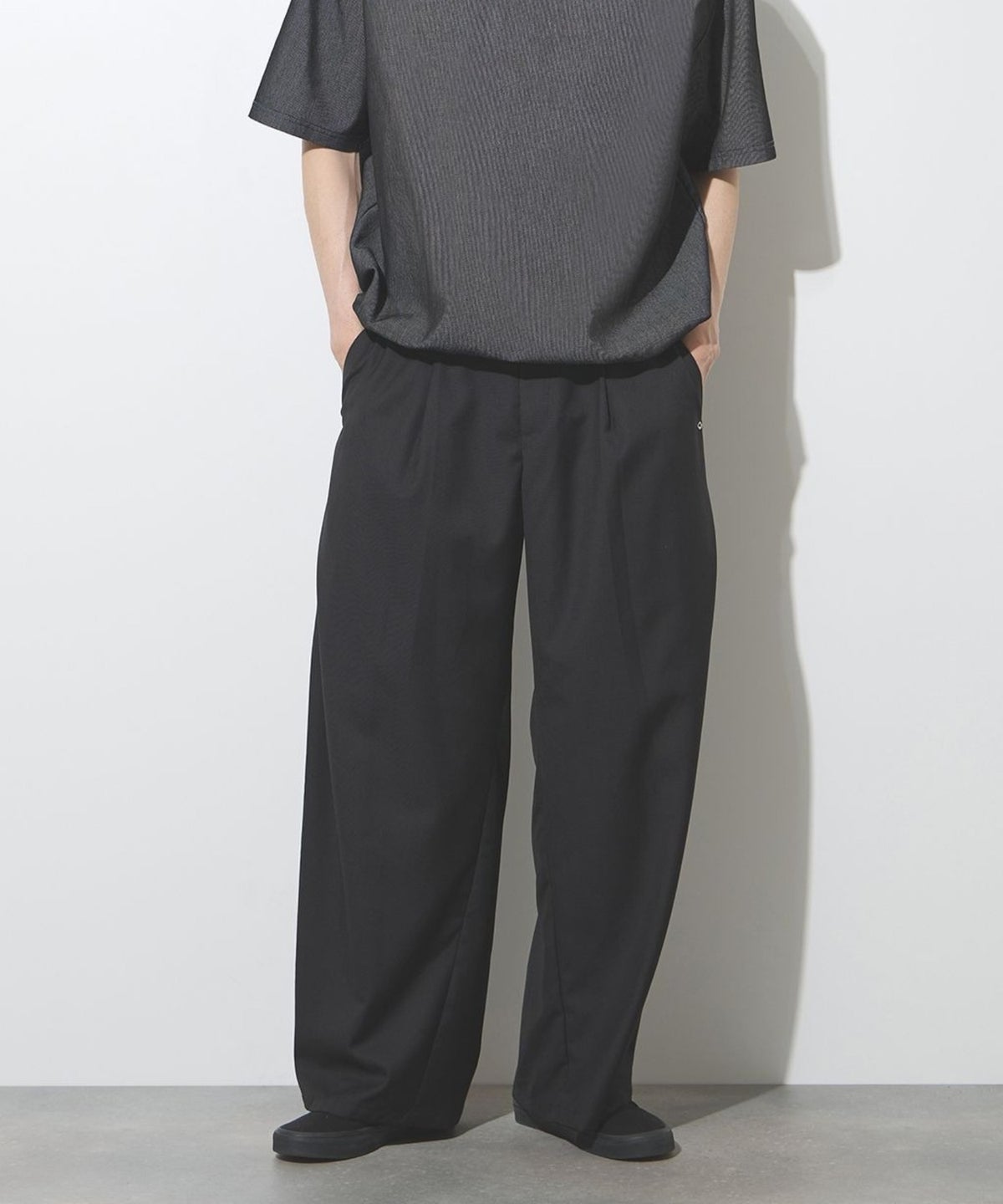URBAN COLLECTION ツイルタックカーブスラックス メンズ