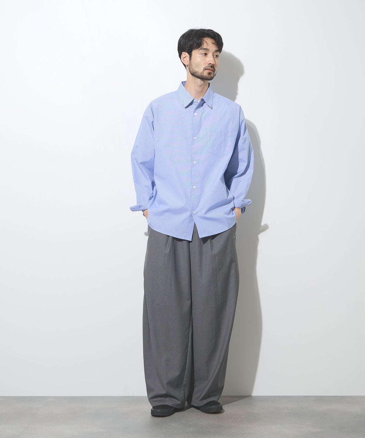 -URBAN COLLECTION ツイルタックカーブスラックス メンズ