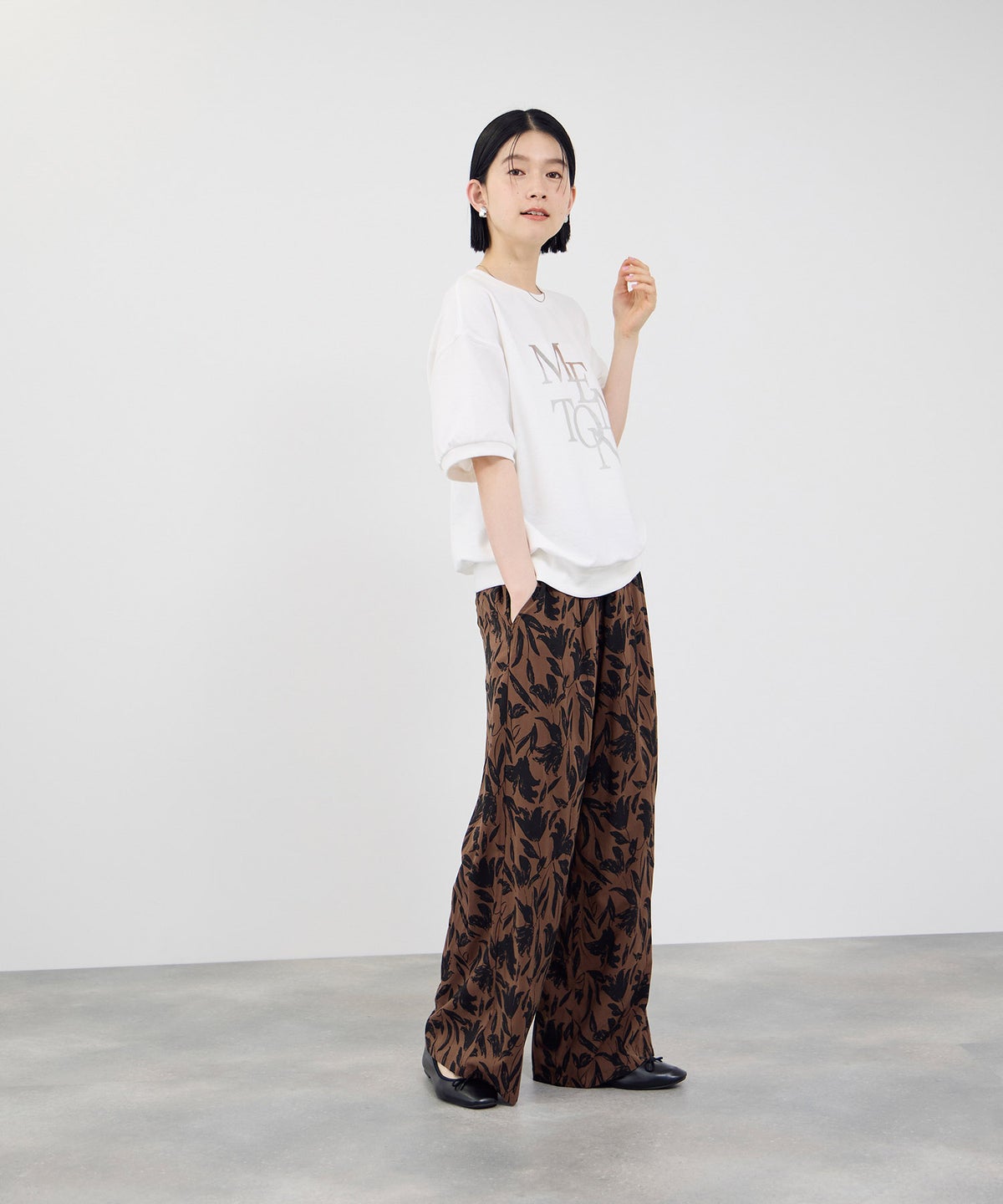 Idnes レーヨンリネン ボタニカル柄ワイドパンツ レディース