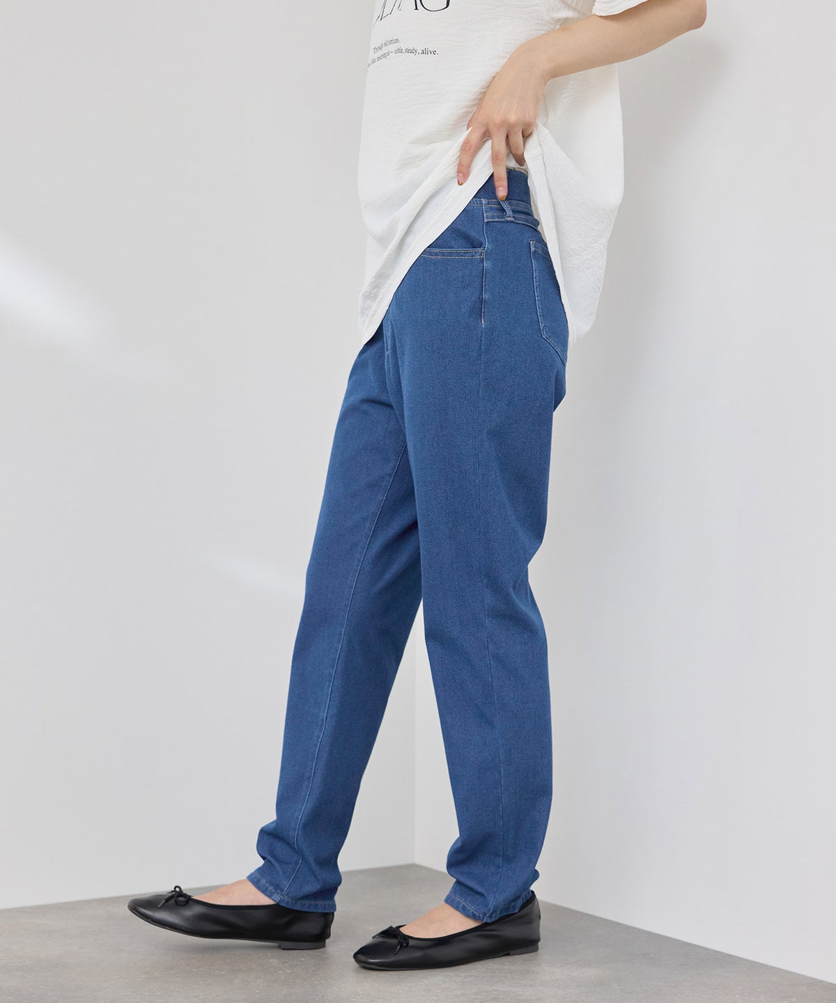 NAVY SARARI 冷感 デニムライク ジャージースリムテーパード パンツ レディース