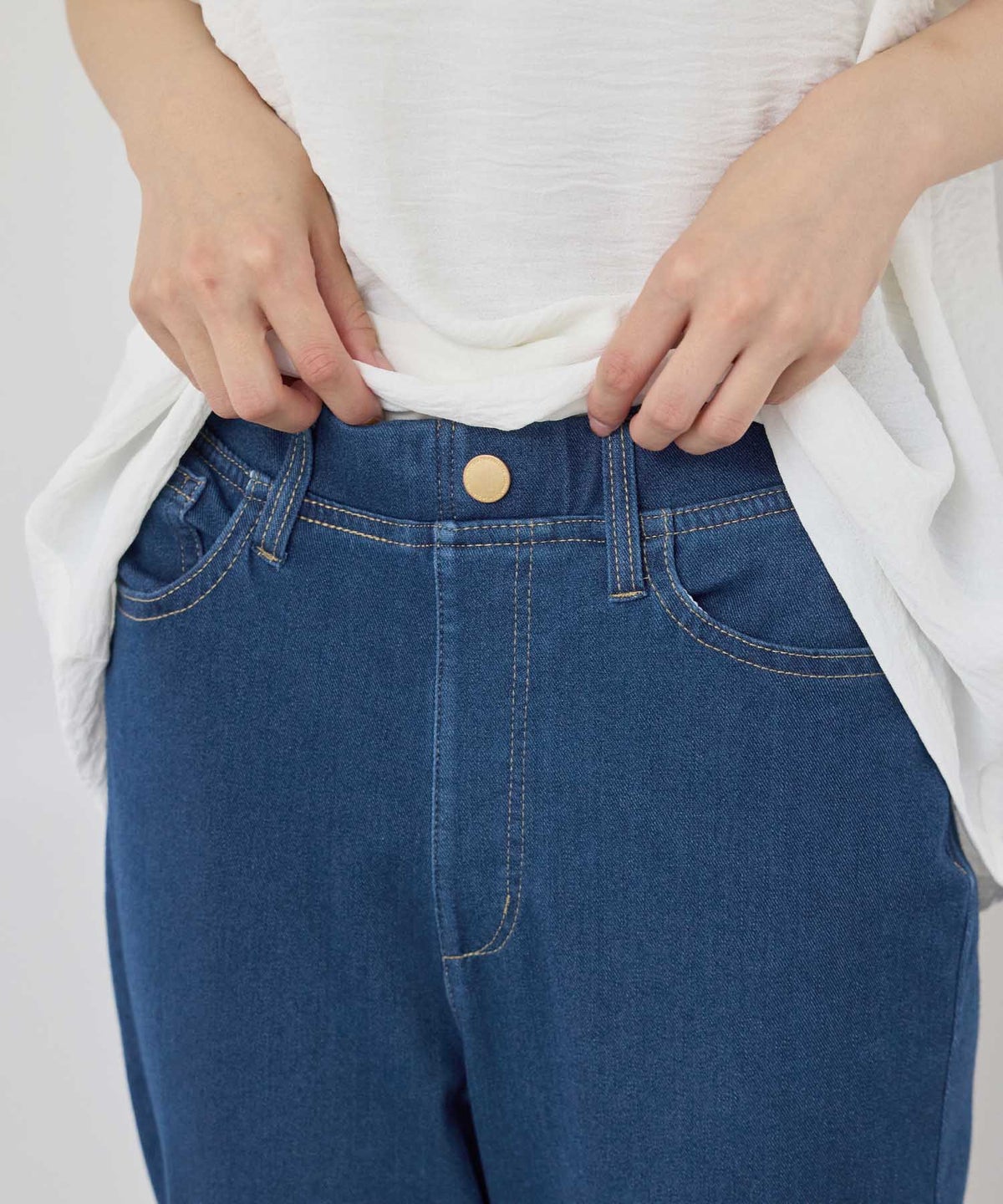 NAVY SARARI 冷感 デニムライク ジャージースリムテーパード パンツ レディース