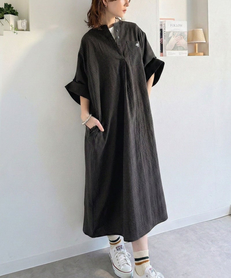 Classical Elf 【機能性素材】サラッと着こなす。胸刺繍入りポケットデザインロールアップサッカーワンピース(ロング丈)商品画像-7