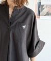 Classical Elf 【機能性素材】サラッと着こなす。胸刺繍入りポケットデザインロールアップサッカーワンピース(ロング丈)商品サムネイル-30