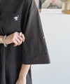 Classical Elf 【機能性素材】サラッと着こなす。胸刺繍入りポケットデザインロールアップサッカーワンピース（ロング丈）商品サムネイル-32