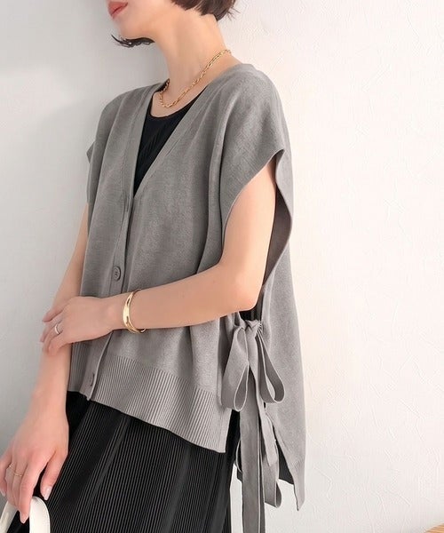 Classical Elf 【Classical Evon】楽ちんと上品は、欲張れる。 ニットベスト×プリーツカットストレートワンピース（セットアップ）商品画像-3