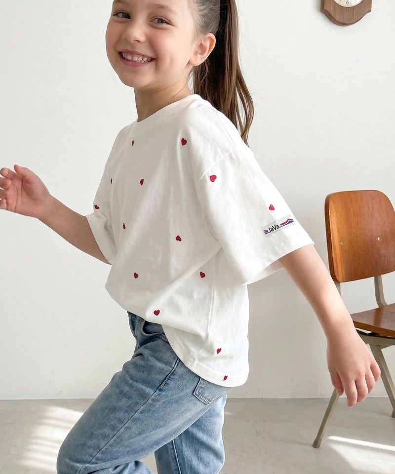 Classical Elf 【キッズ】《JaVaジャバコラボ》親子お揃い リンクコーデできちゃう！ミニハート刺繍Tシャツ（半袖）商品画像-6