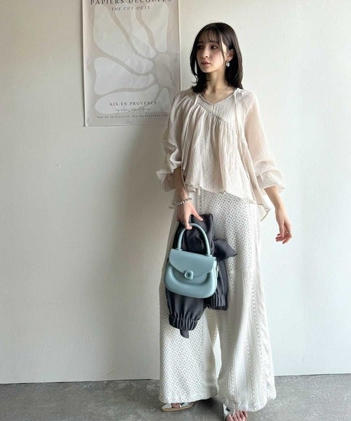Classical Elf 上品な抜け感が◎シアーアシメフリルブラウス商品画像-14