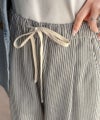 Classical Elf 《JaVaジャバコラボ》穿くだけで“こなれる”。ヒッコリータックデザインボリュームパンツ(ストライプ&無地)商品サムネイル-21