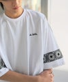Classical Elf 《JaVaジャバコラボ》袖先に遊びと清涼感を。袖クロシェ編み 配色切り替えデザインTシャツ商品サムネイル-2