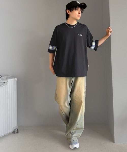 Classical Elf 《JaVaジャバコラボ》袖先に遊びと清涼感を。袖クロシェ編み 配色切り替えデザインTシャツ商品画像-18