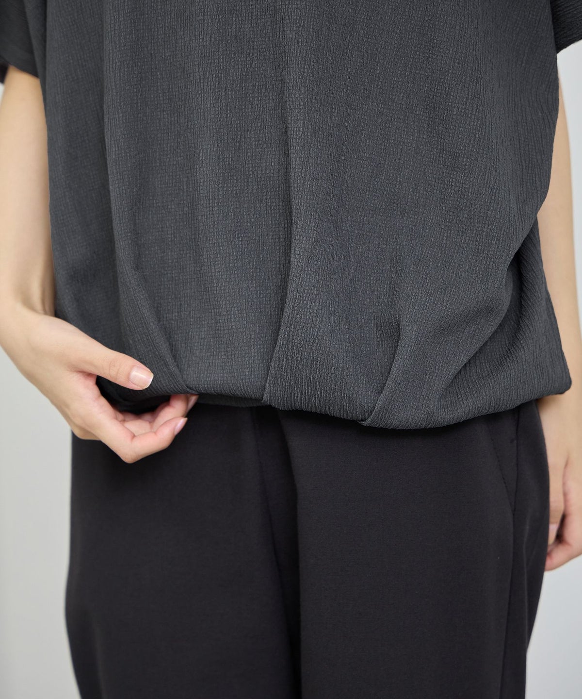 NAVY SARARI UVカット 裾タックシボプルオーバー レディース メール便 対応商品