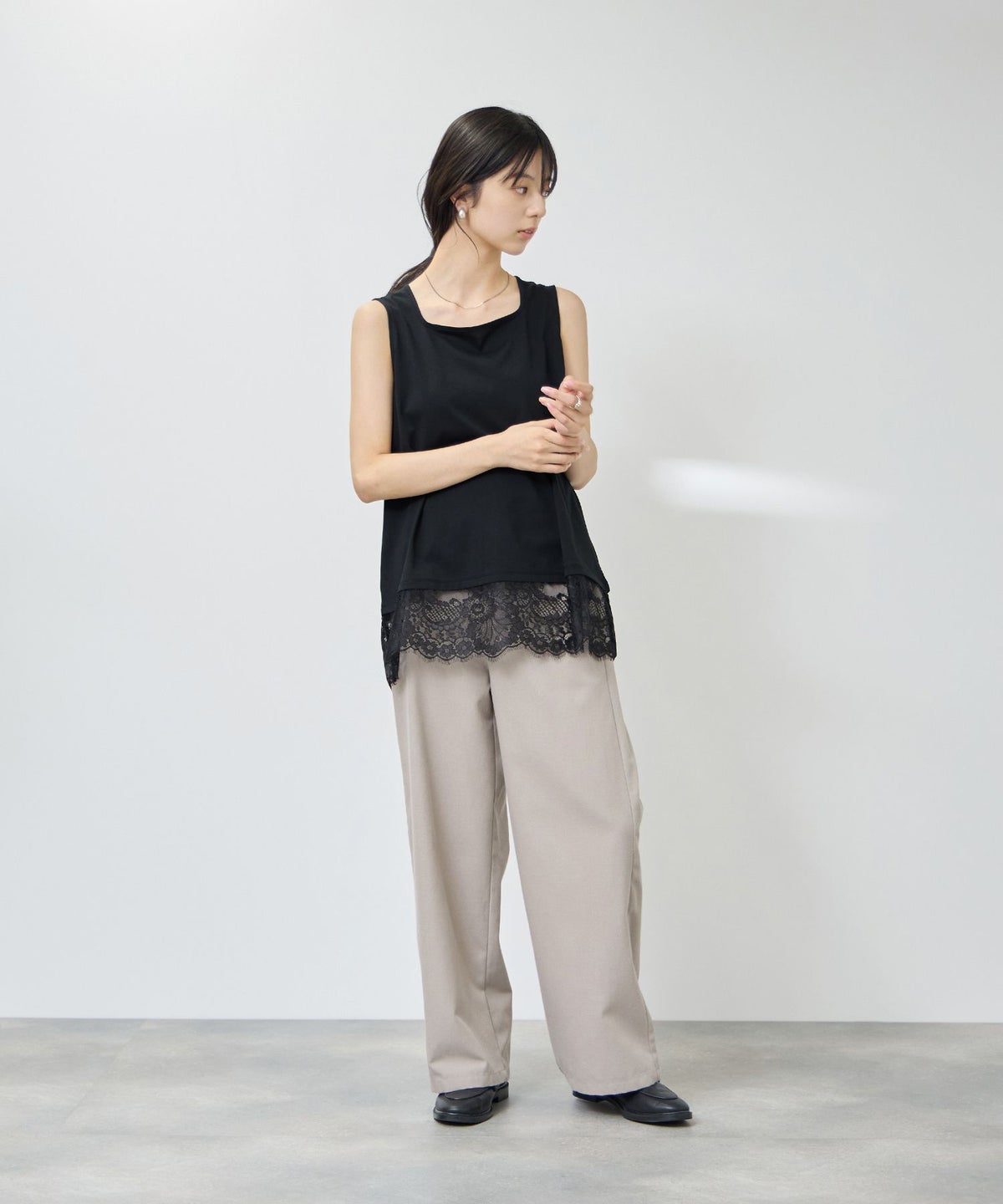 NAVY SARARI 接触冷感 UVカット スクエアネック裾レースタンクトップ レディース メール便 対応商品