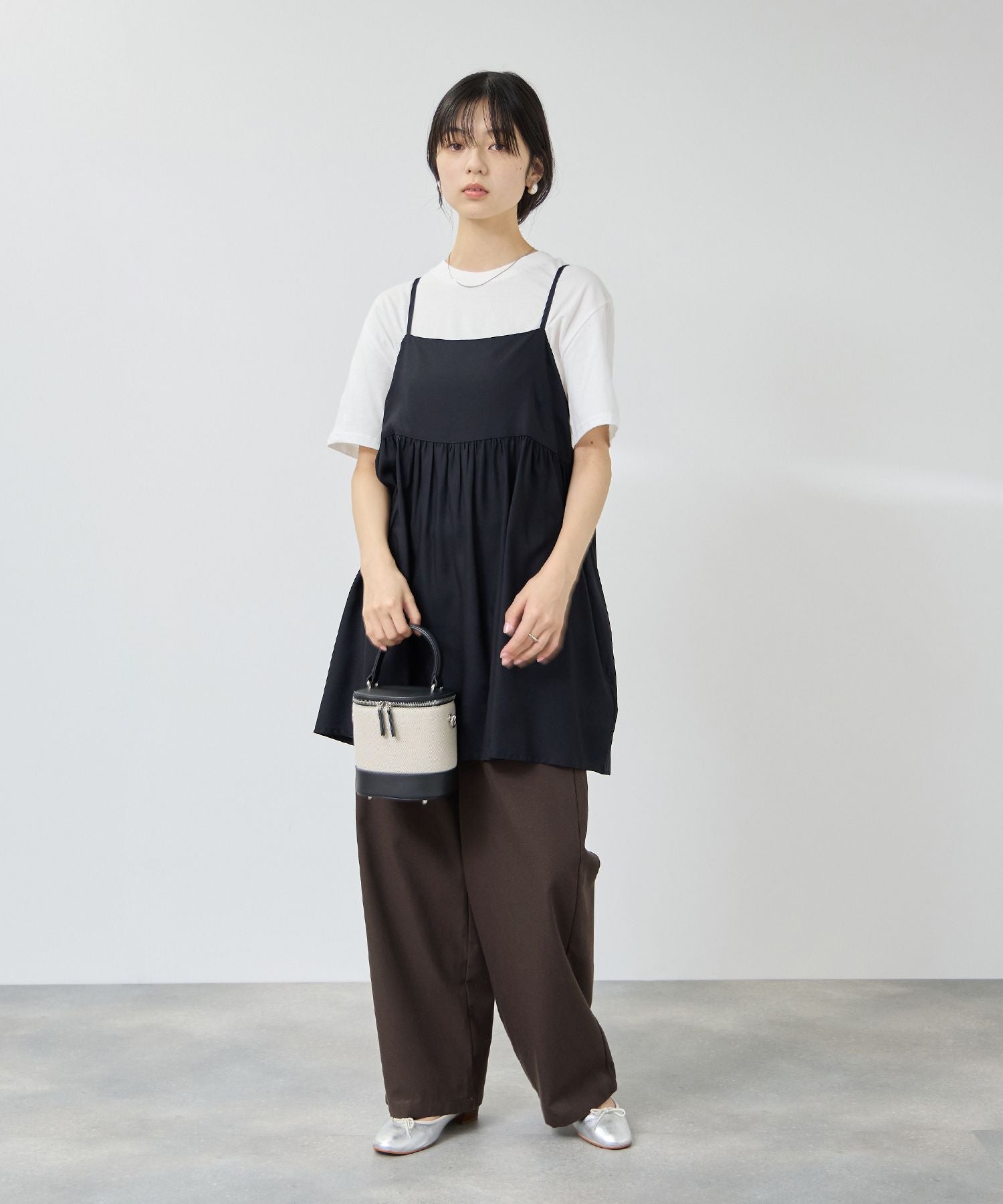 NAVY SARARI 接触冷感 リネンブレンド マリンパンツ レディース