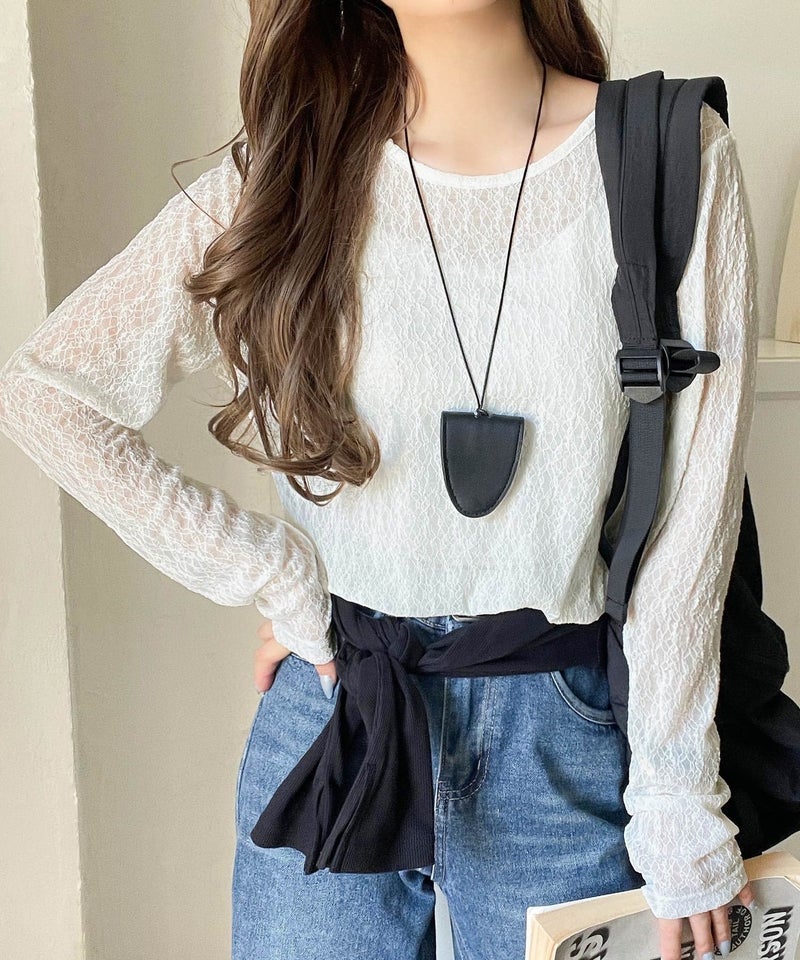 Classical Elf ほどよい透け感が大人上品。総柄シアーレーストップス(長袖)商品画像-4
