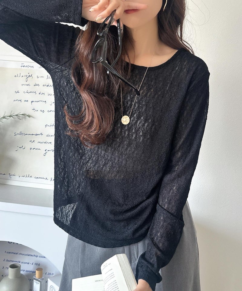 Classical Elf ほどよい透け感が大人上品。総柄シアーレーストップス(長袖)商品画像-13