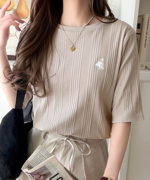 Classical Elf 品よく、すっと、毎日に馴染む。オーガニックコットンランダムリブ胸元刺繍Tシャツ（半袖）商品画像-28