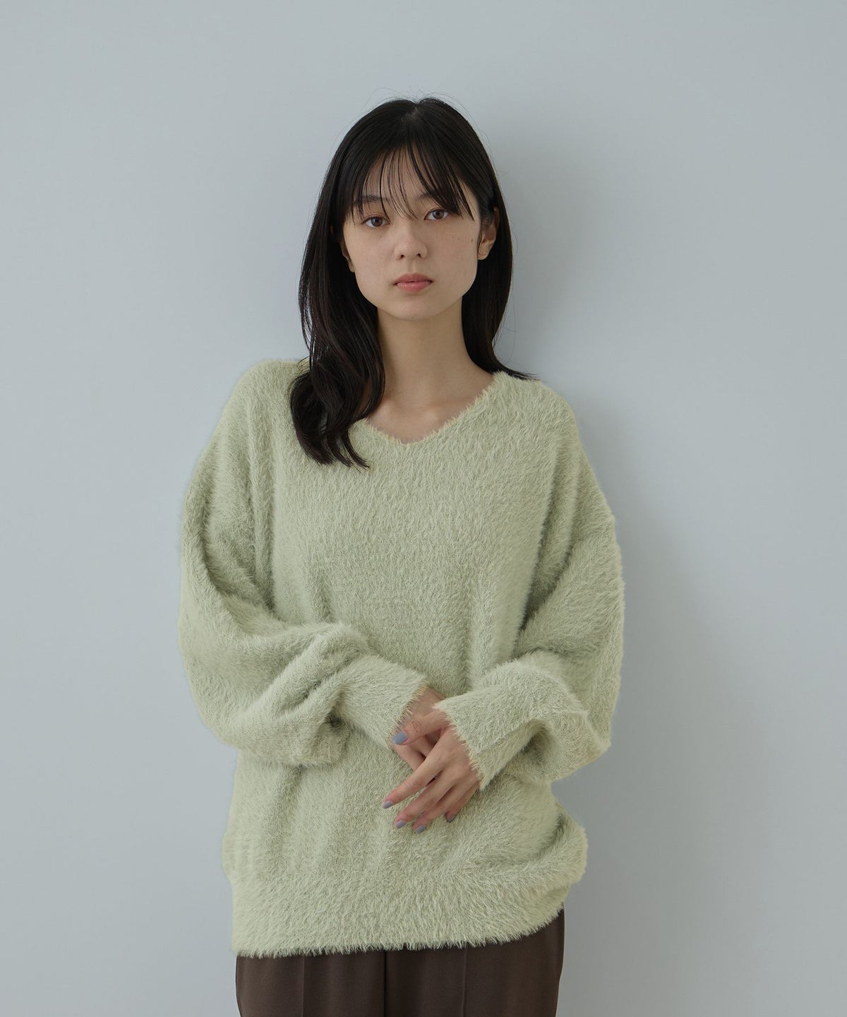 Free Nature フェザーヤーンVネックニット レディース