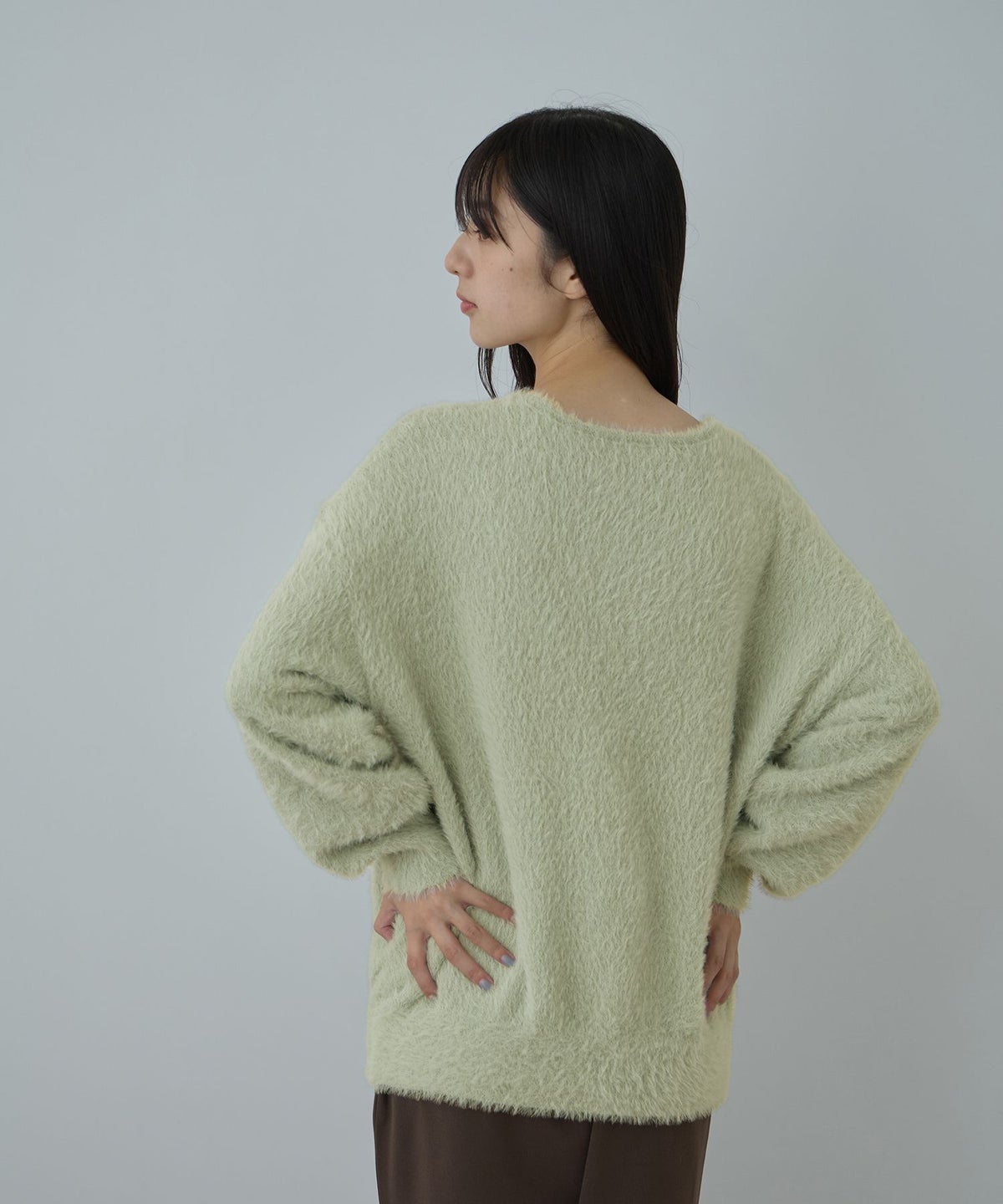 Free Nature フェザーヤーンVネックニット レディース
