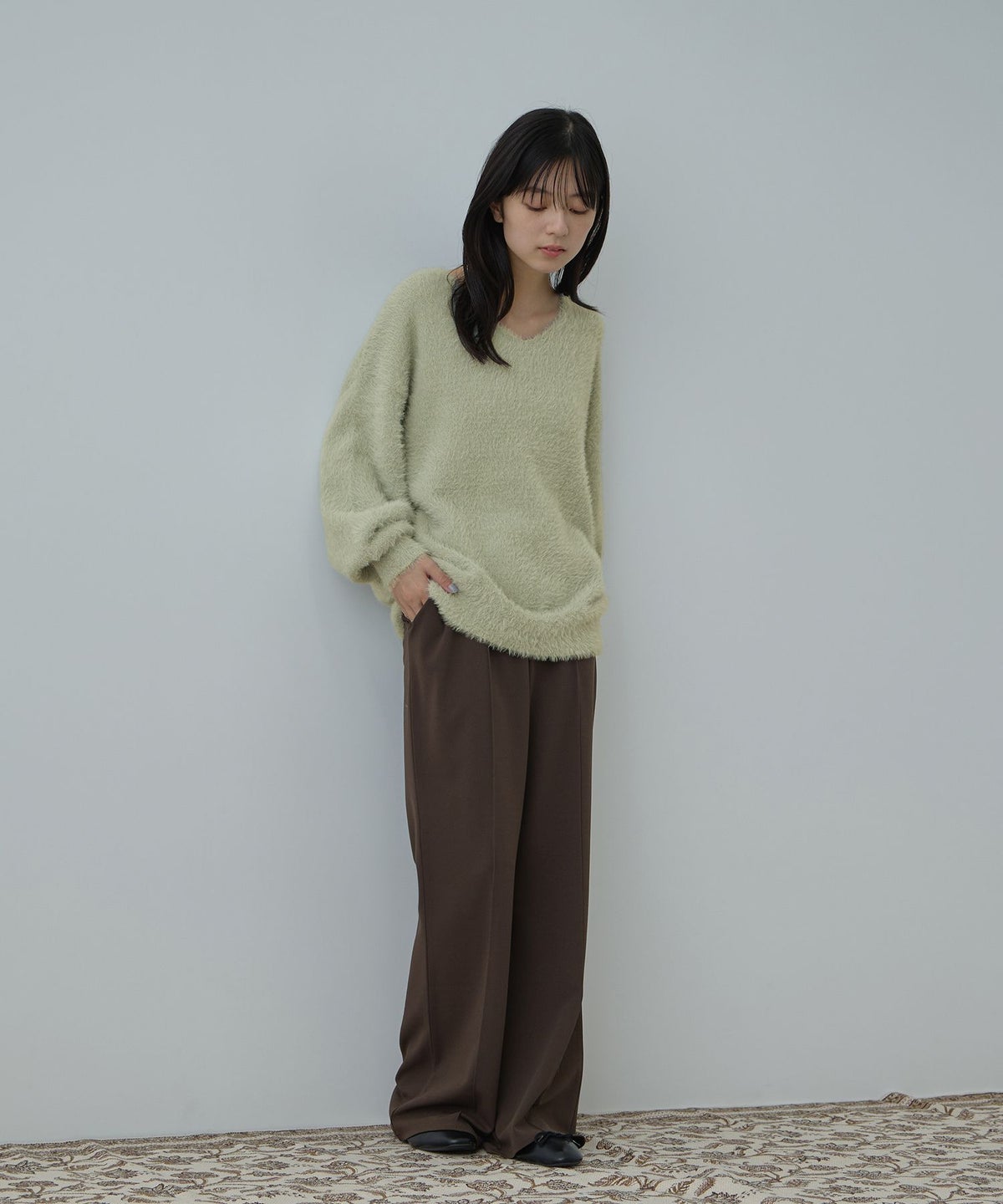 Free Nature フェザーヤーンVネックニット レディース