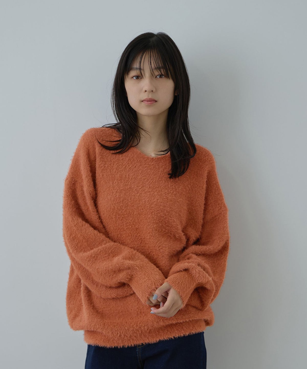 Free Nature フェザーヤーンVネックニット レディース
