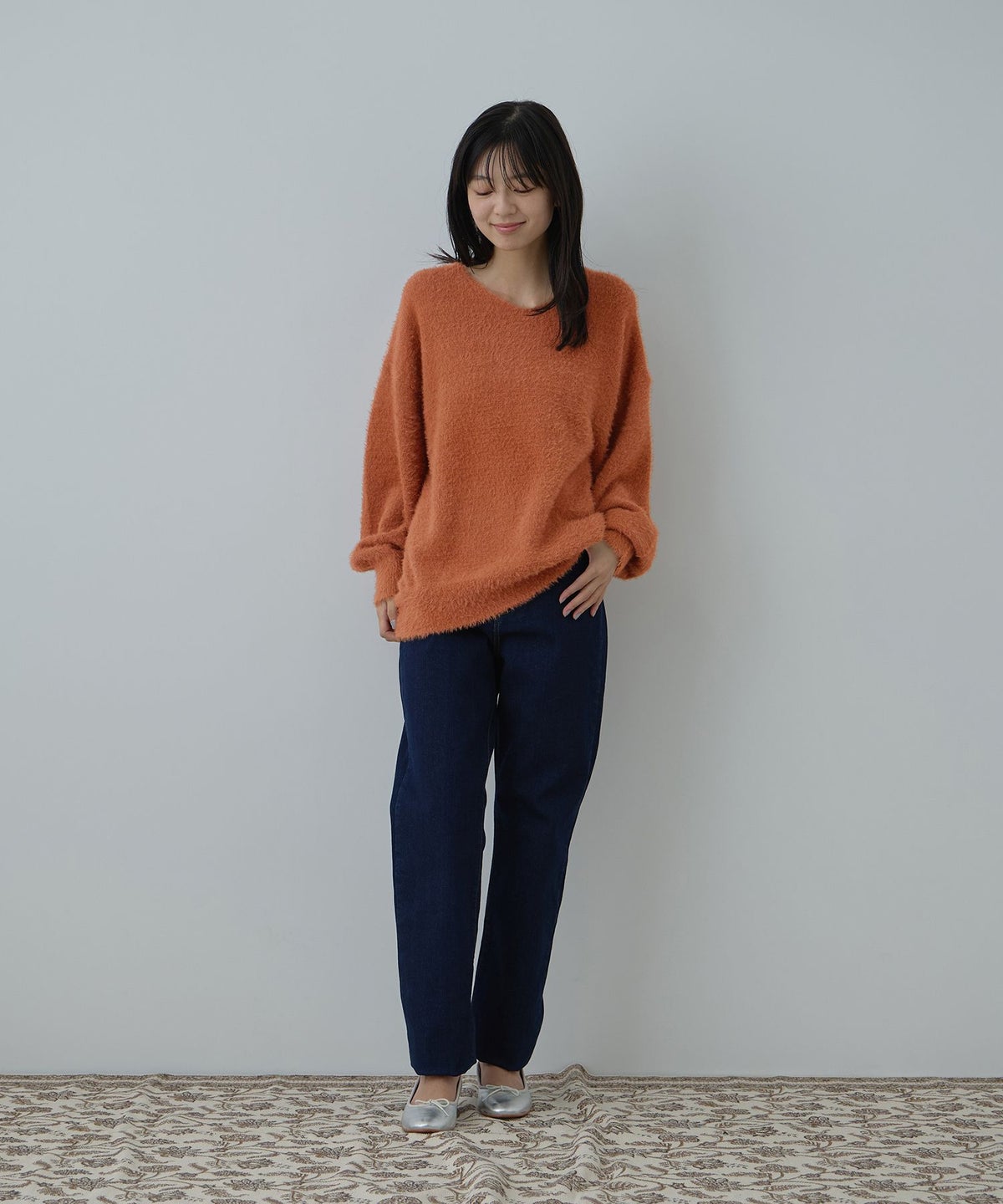 Free Nature フェザーヤーンVネックニット レディース