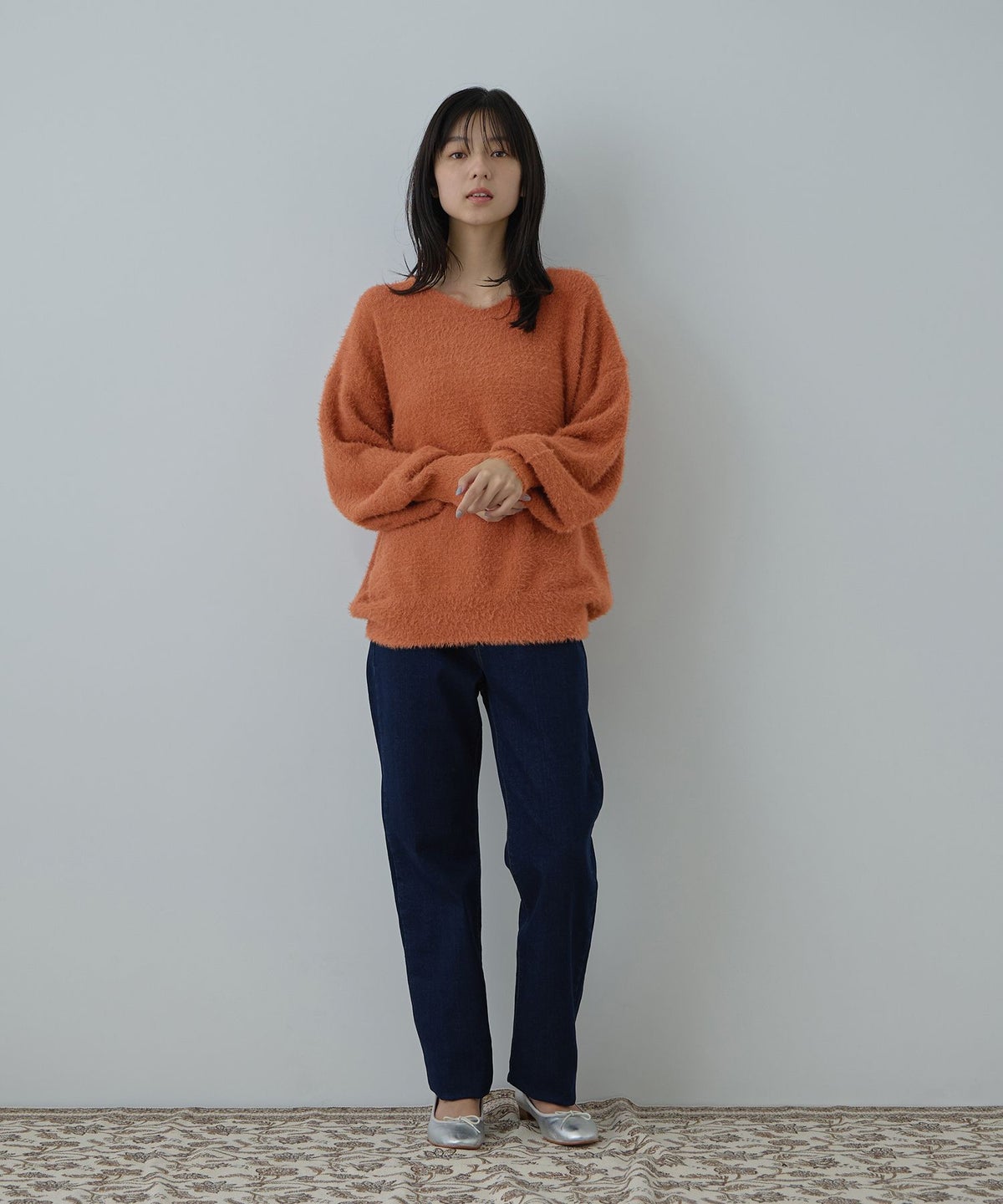 Free Nature フェザーヤーンVネックニット レディース
