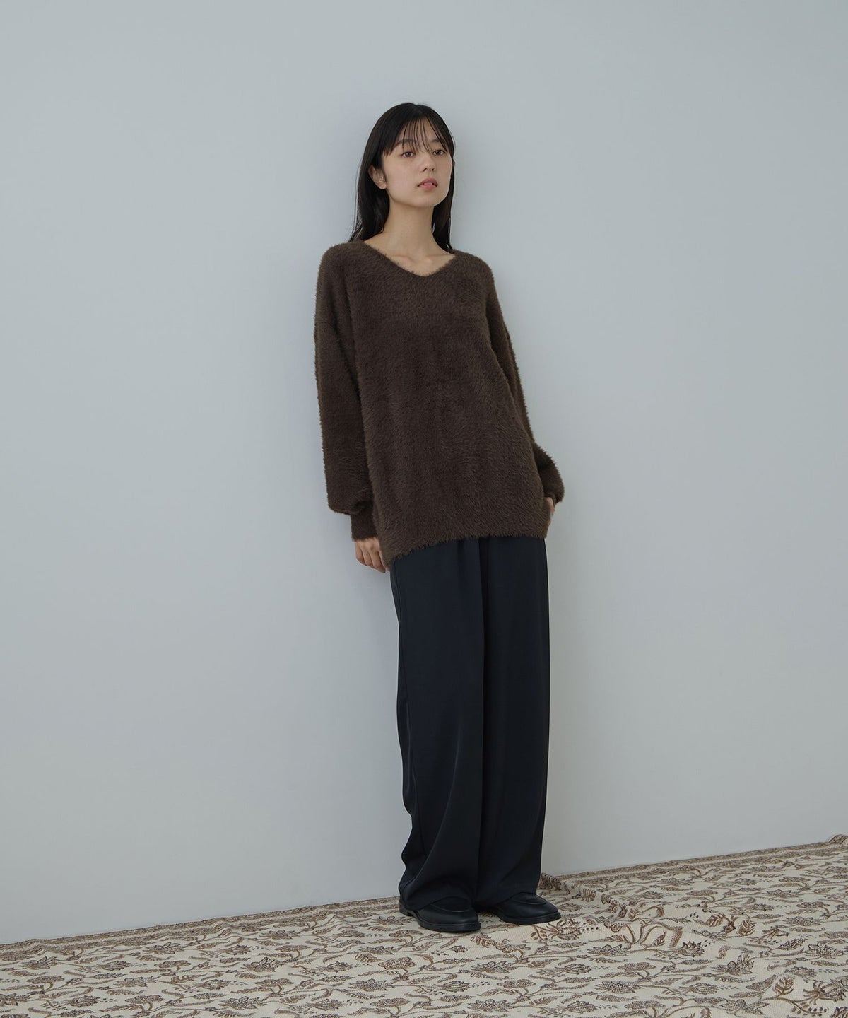Free Nature フェザーヤーンVネックニット レディース