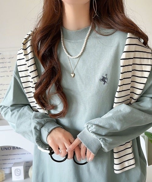 Classical Elf 大人リラックススタイル。ワンポイント刺繍モックネック長袖Tシャツ(無地・ボーダー) 商品画像-34