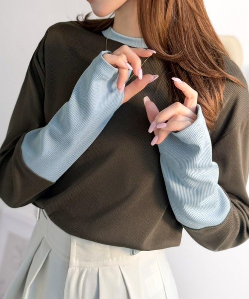 Classical Elf レイヤード見えで仕上げる、きれいめモード。指穴(サムホール)付き袖配色切り替えテレコリブニットプルオーバー(長袖) 商品画像-36