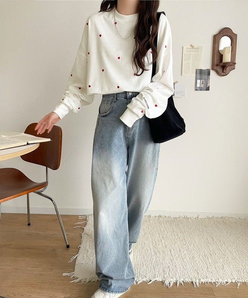 Classical Elf 《JaVaジャバコラボ》“可愛い”がさりげなく溶け込む。袖ネーム付きミニハート総刺繍Tシャツ(長袖)商品画像-11