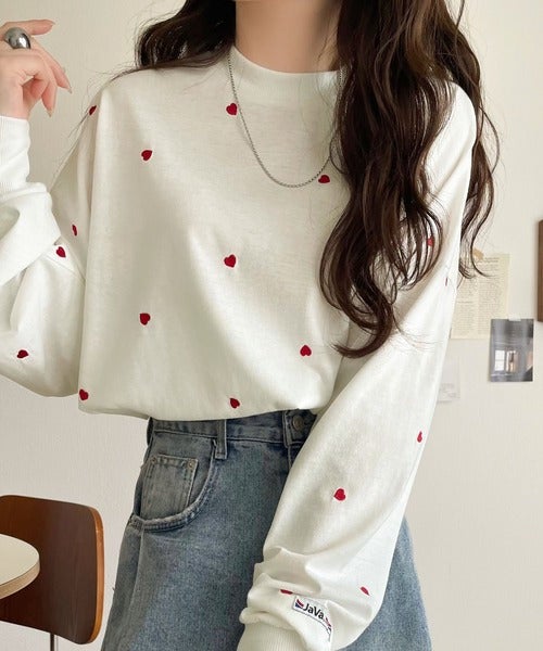 Classical Elf 《JaVaジャバコラボ》“可愛い”がさりげなく溶け込む。袖ネーム付きミニハート総刺繍Tシャツ(長袖)商品画像-12