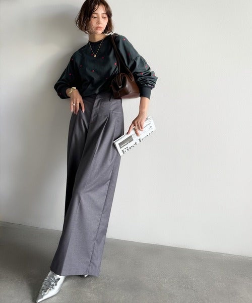 Classical Elf 《JaVaジャバコラボ》“可愛い”がさりげなく溶け込む。袖ネーム付きミニハート総刺繍Tシャツ(長袖)商品画像-33