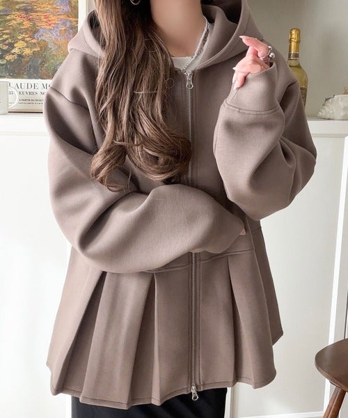 Classical Elf 主役級!今日の可愛いを格上げ! ダブルジップペプラムマシュマロダンボールパーカー商品画像-21