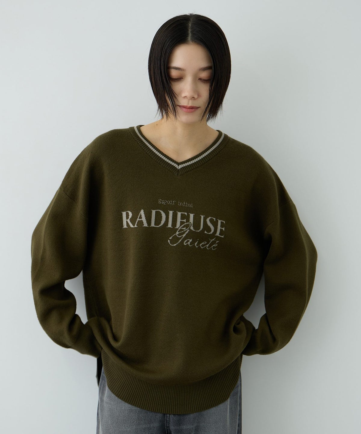 Free Nature ロゴジャガードVネックニットプルオーバー レディース