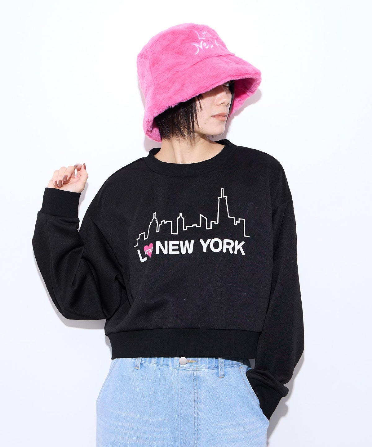 Little New York ショート丈ロゴトレーナー レディース