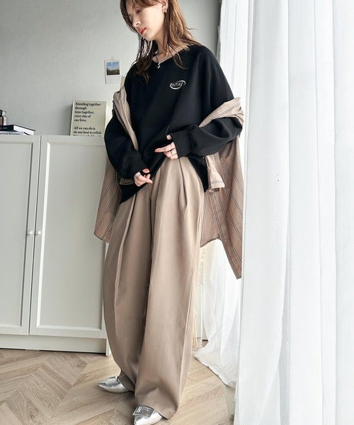 Classical Elf 《Javaジャバコラボ》一枚でサマになる。ワンポイント胸元刺繍裏起毛ラグランスウェット商品画像-5